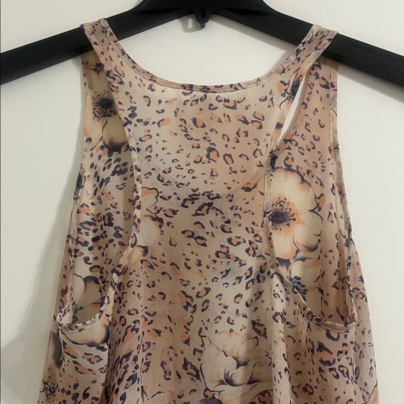 Floral Print Sleeveless Dress - Picture 6 of 9